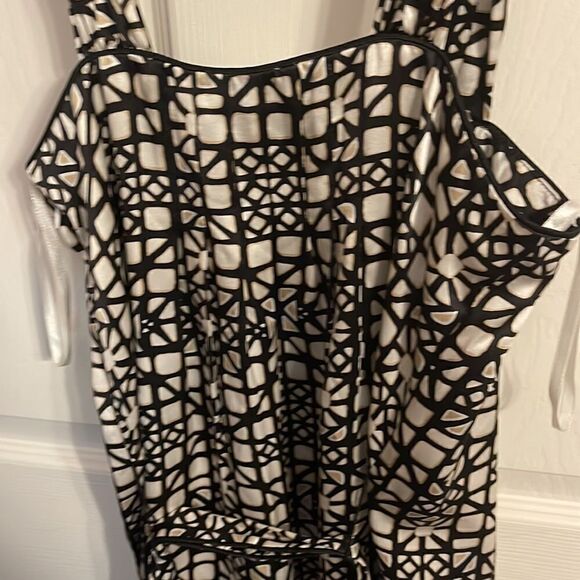 NWT White House Black Market Dress Size 0 - Picture 6 of 9